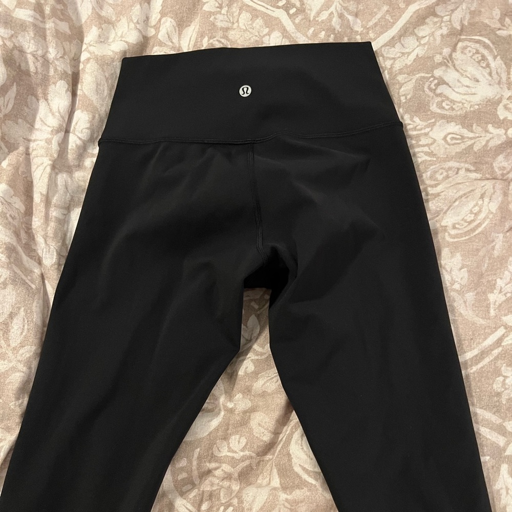 Lululemon Size 6 Wunder Train leggings